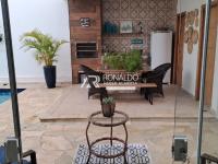 Casa Alto Padrão em Condomínio