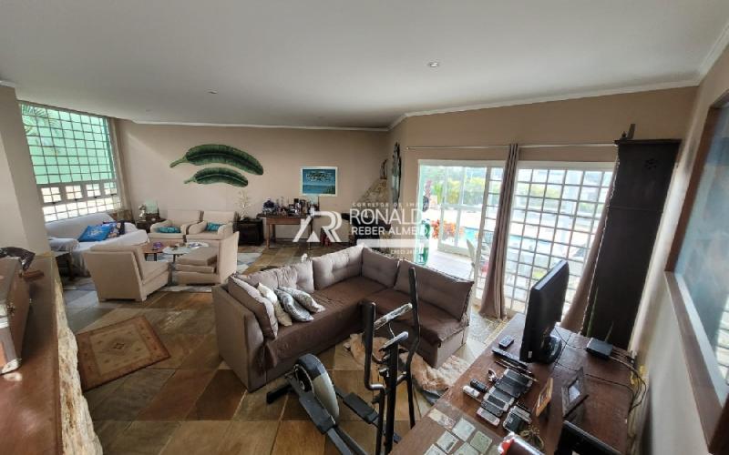 Casa Alto Padrão - Bairro Alto Padrão