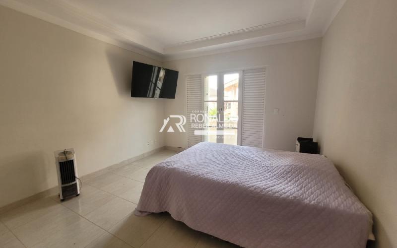 Casa 3 dormitórios sendo 1 Suíte com Hidro e Closet