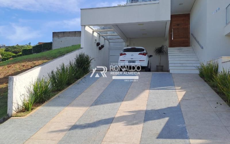Casa Alto Padrão em Condomínio