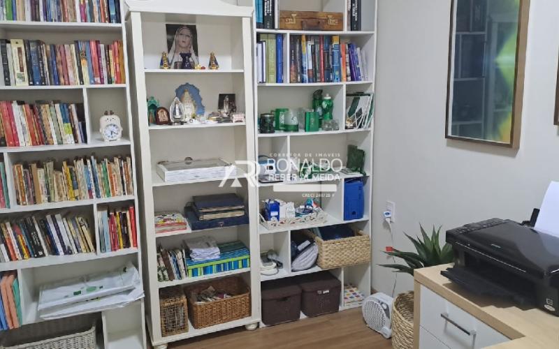 Casa Alto Padrão em Condomínio