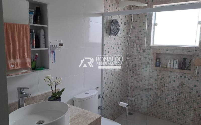 Casa Alto Padrão em Condomínio