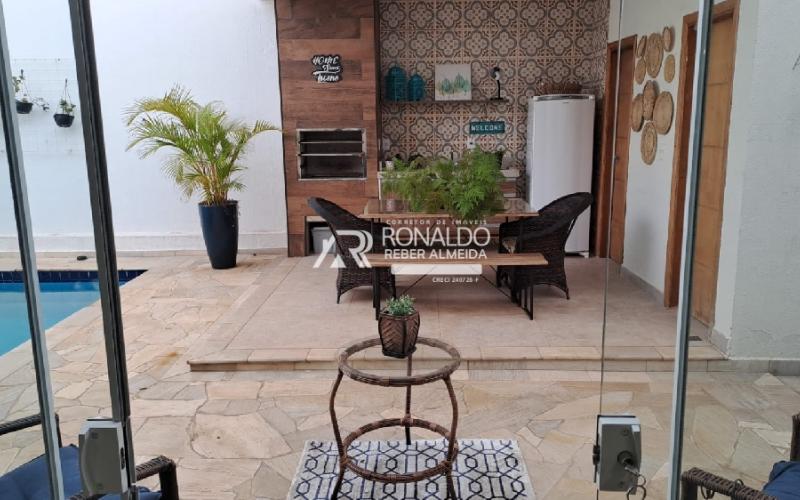 Casa Alto Padrão em Condomínio