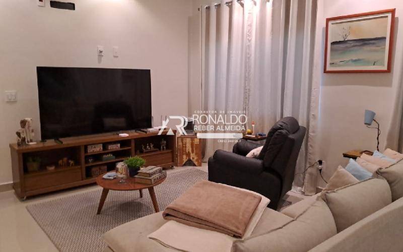 Casa Alto Padrão em Condomínio