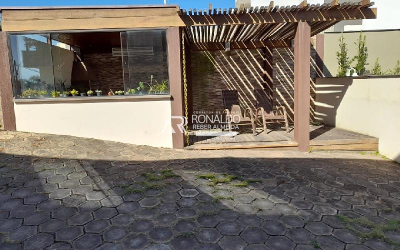 Casa Alto Padrão em Condomínio