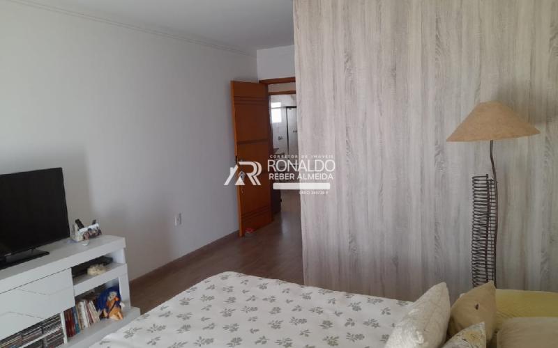 Casa Alto Padrão em Condomínio