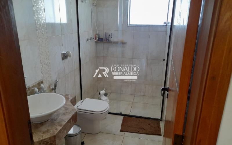 Casa Alto Padrão em Condomínio