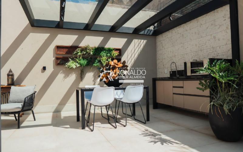 Casa em Condomínio Fechado