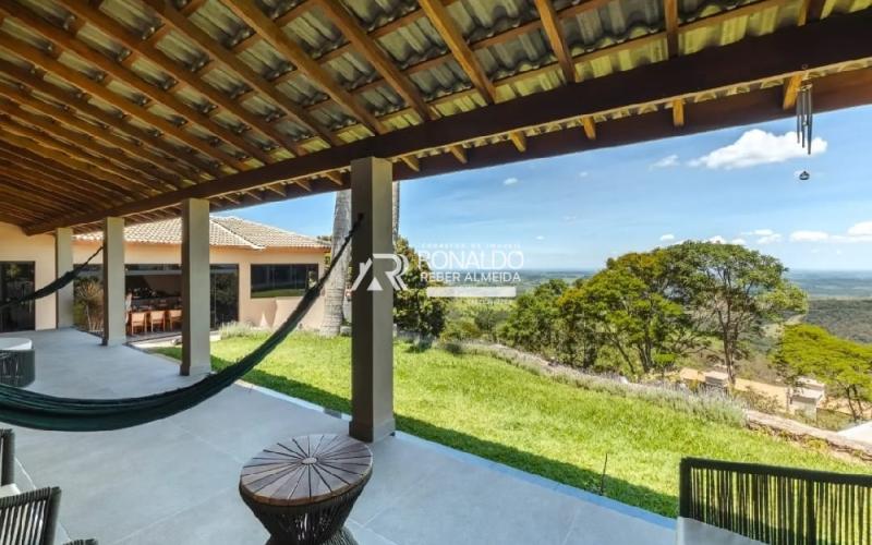 Casa em Condomínio de Alto Padrão