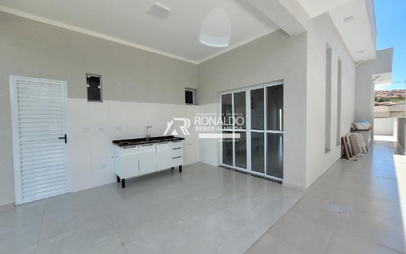 Casa Nova em bairro novo em Serra Negra/SP