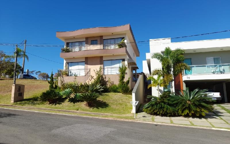 Casa Alto Padrão Condomínio Altos de Serra Negra