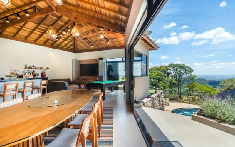 Casa em Condomínio de Alto Padrão